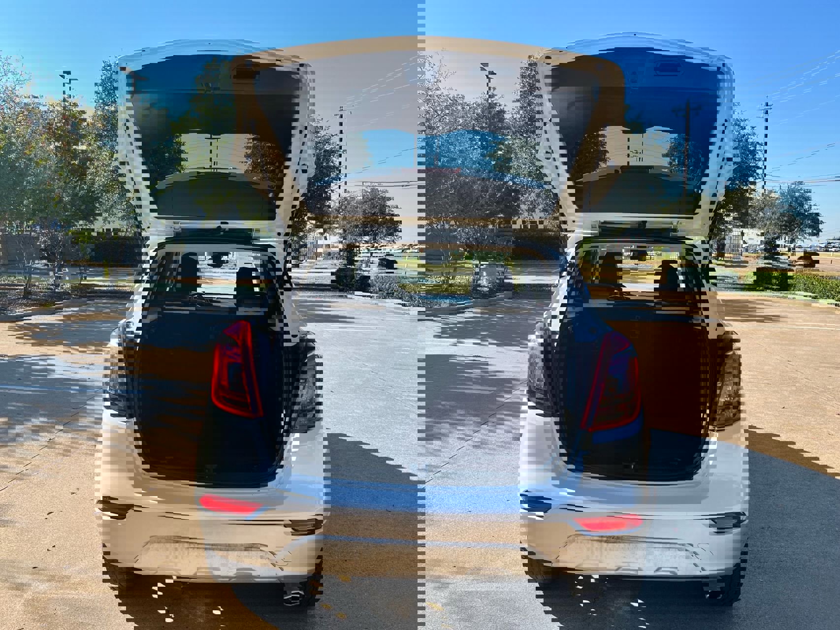 Used 2020 Buick Encore Preferred image 7