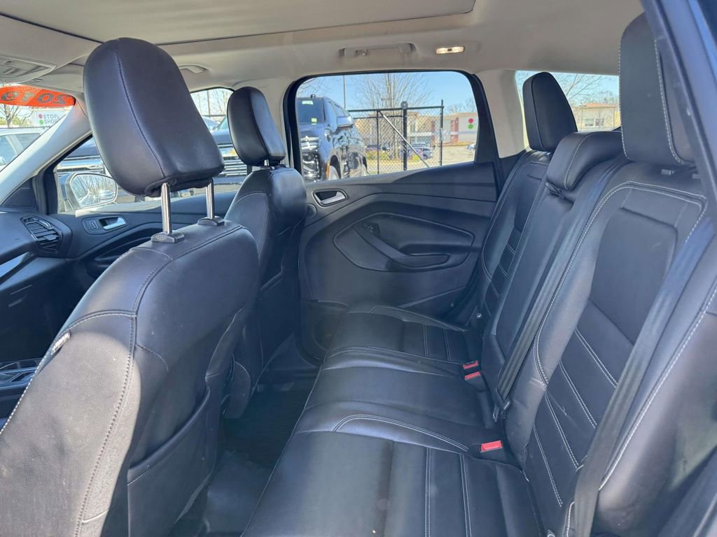 Used 2019 Ford Escape Titanium AWD/4WD image 9