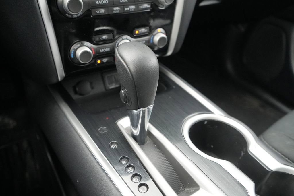 Used 2019 Nissan Pathfinder SV image 33