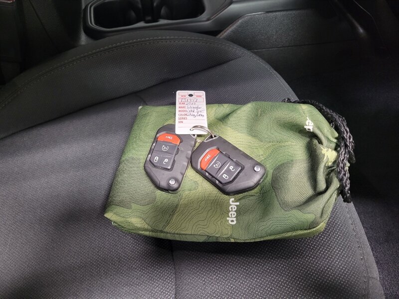Used 2022 Jeep Wrangler Unlimited Sport AWD/4WD image 62