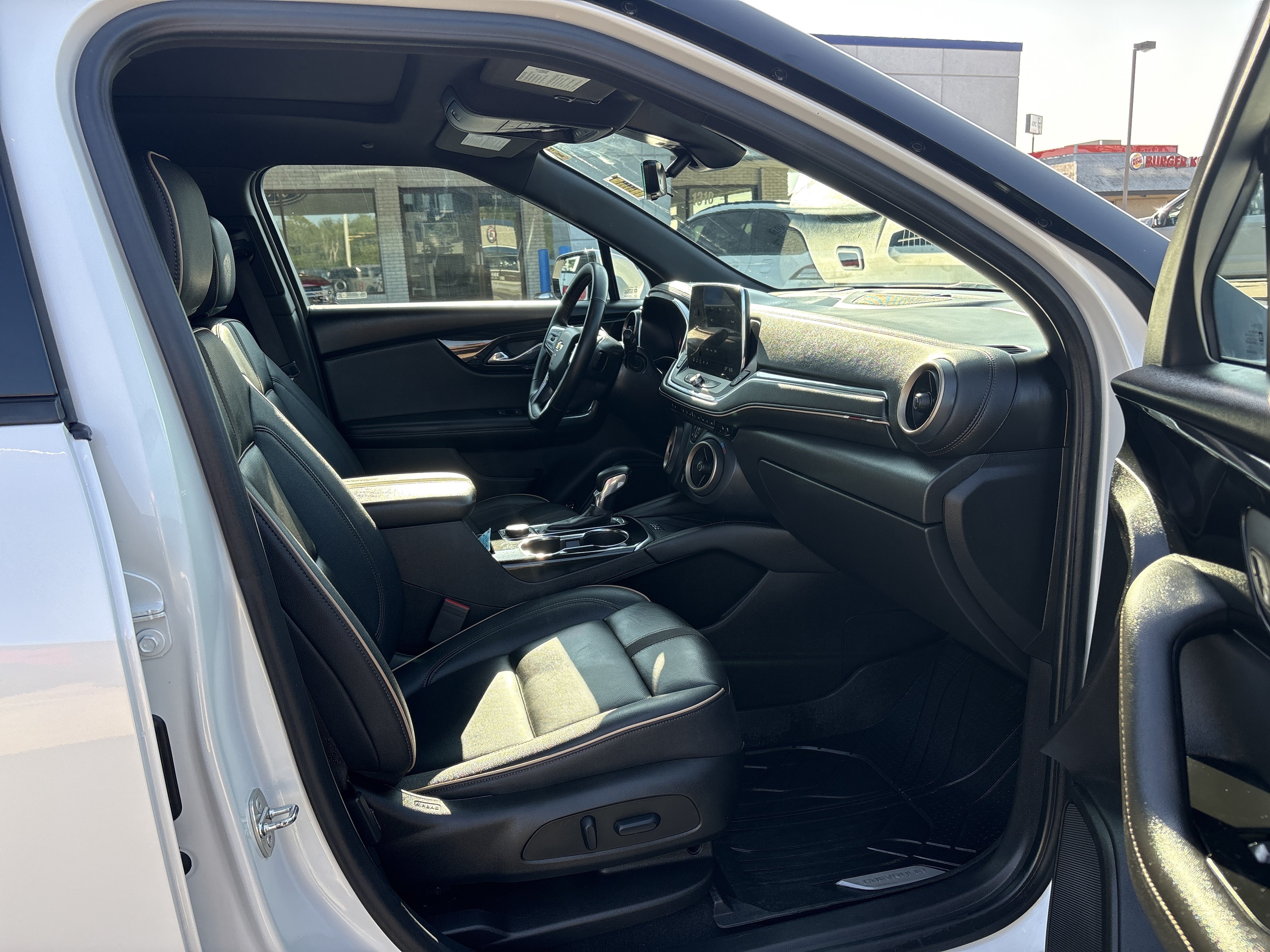 Used 2023 Chevrolet Blazer Premier w/ Driver Confidence II Package FWD image 12