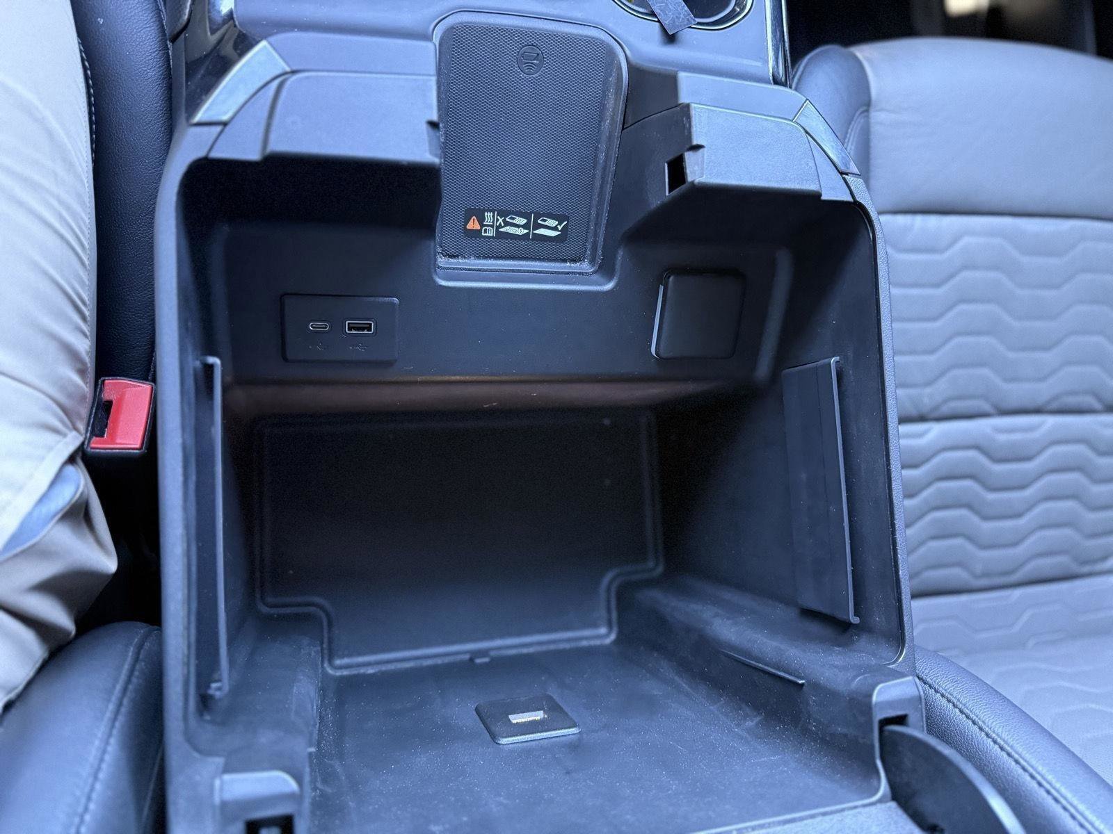 Used 2022 Chevrolet Silverado 1500 ZR2 w/ Technology Package image 18