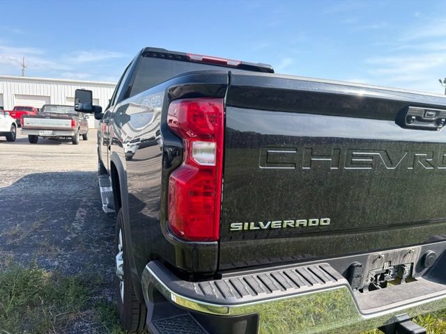 Used 2026 Chevrolet Silverado 2500 LT AWD/4WD image 16