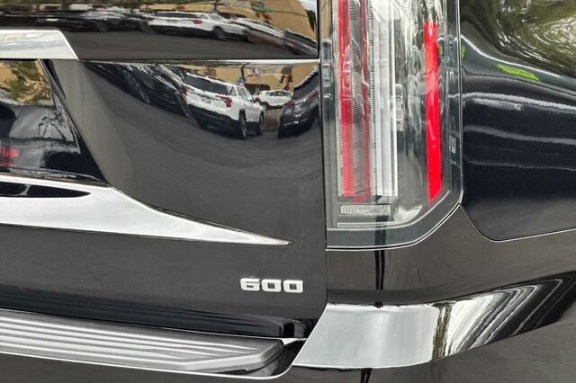 New 2026 Cadillac Escalade Luxury w/ Touring Package AWD/4WD image 29
