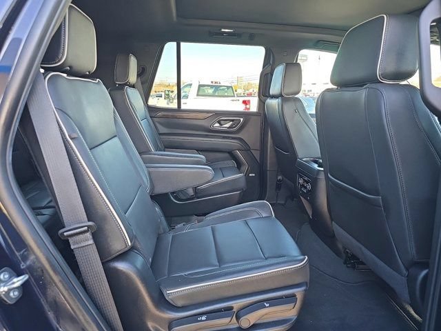 Used 2024 Chevrolet Tahoe Premier w/ Premium Package AWD/4WD image 23