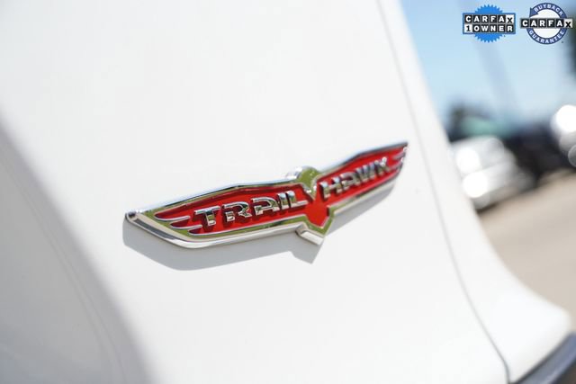 Used 2022 Jeep Cherokee Trailhawk image 14