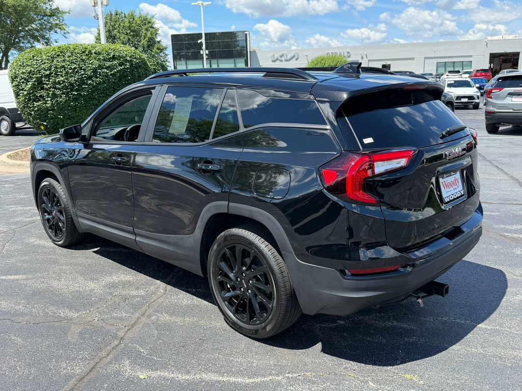 Certified 2023 GMC Terrain SLE w/ Elevation Edition FWD image 8