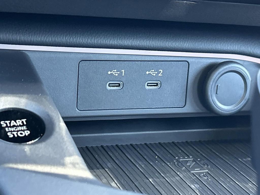 New 2026 Nissan Sentra SV w/ SV Convenience Package FWD image 32