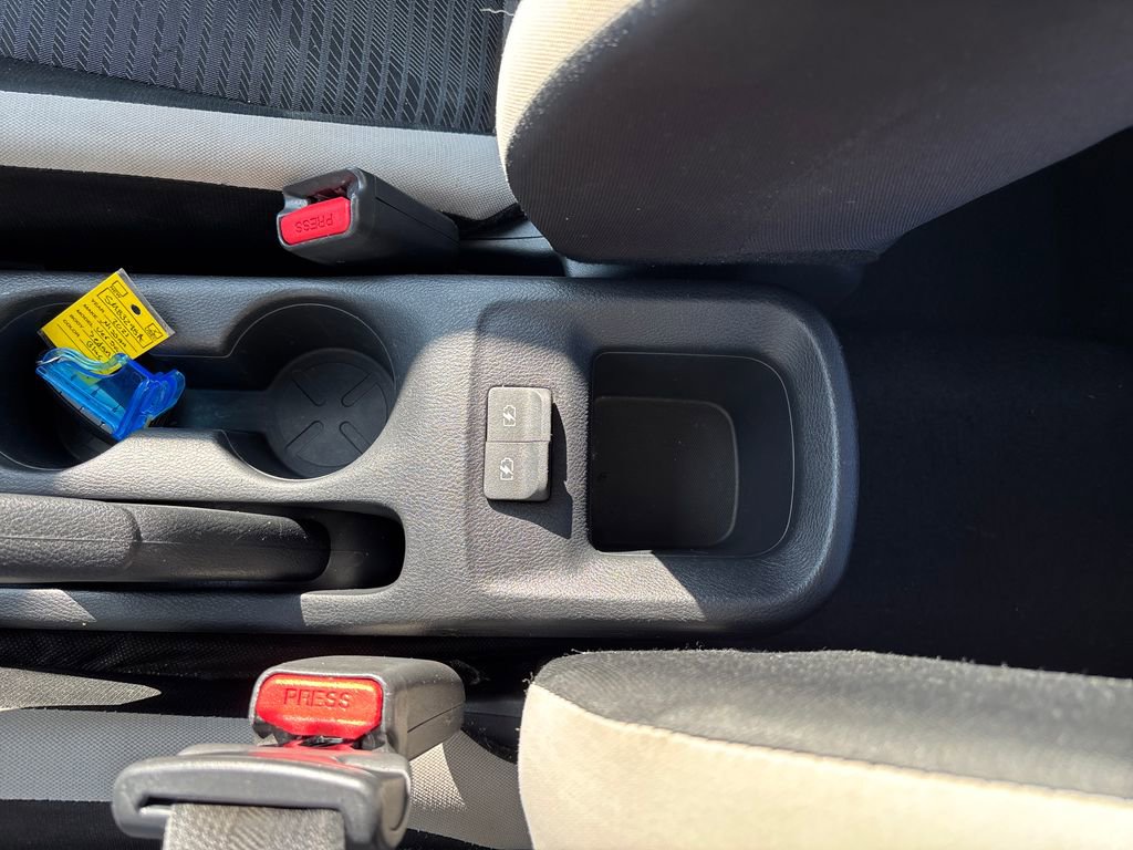 Used 2021 Nissan Versa SV image 26