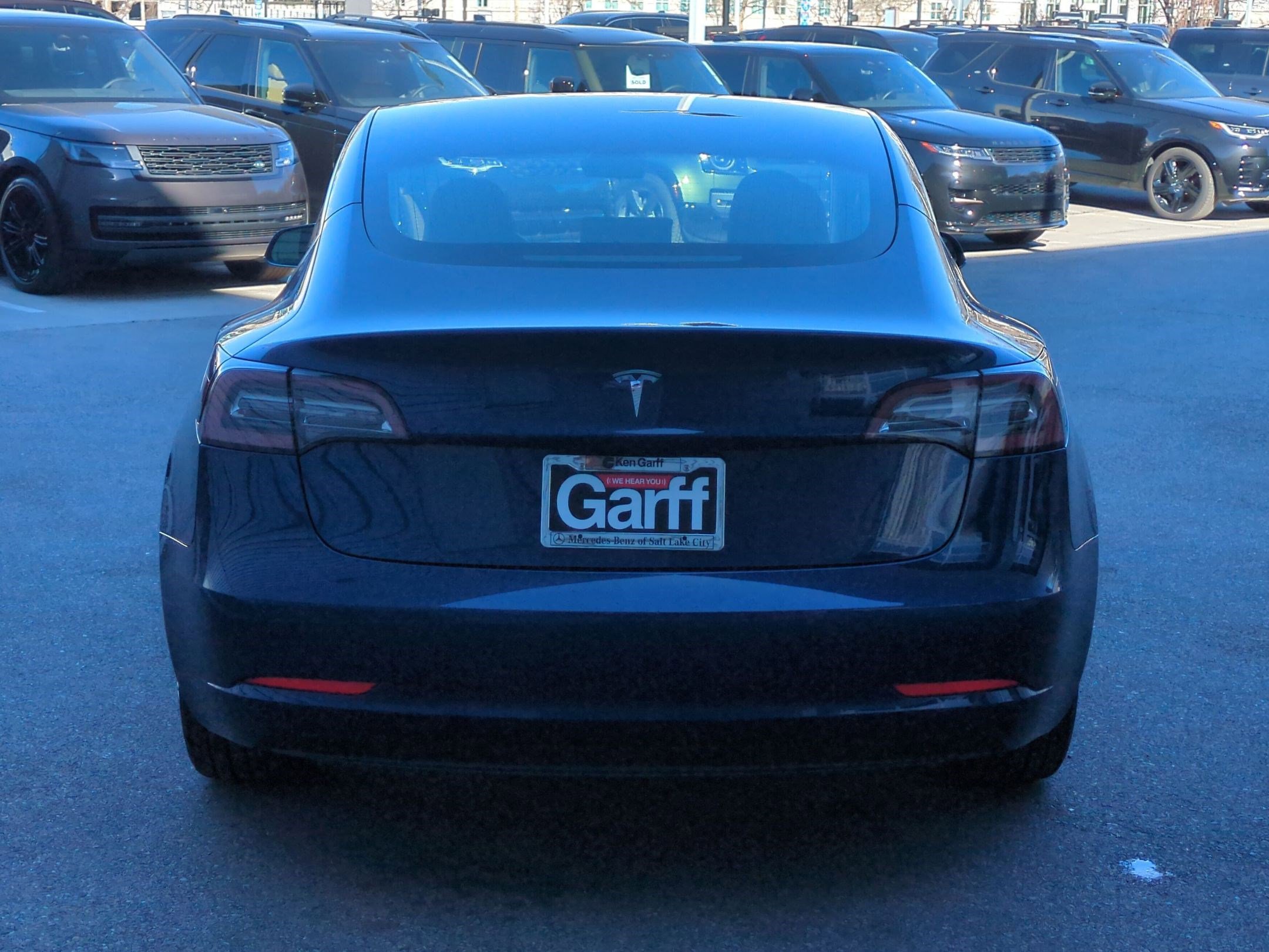 Used 2019 Tesla Model 3 Standard Range Plus image 4