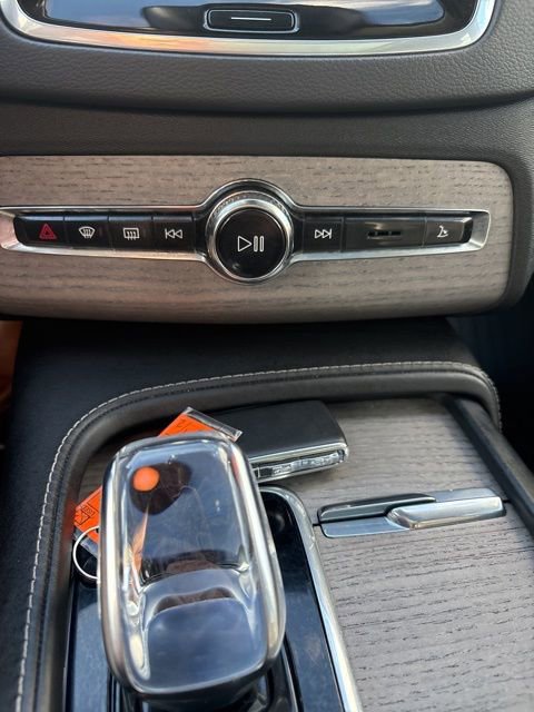 Used 2021 Volvo XC90 T8 Inscription w/ Protection Package Premier image 20