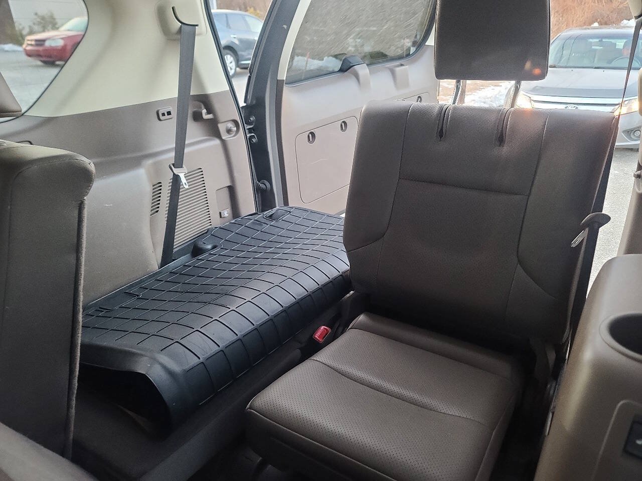Used 2011 Lexus GX 460 w/ Comfort Plus Pkg AWD/4WD image 13
