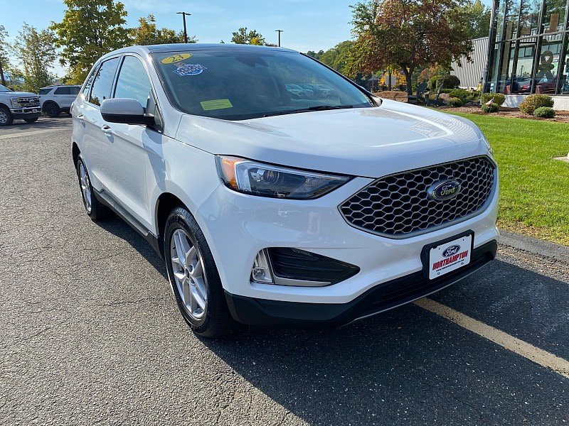 Certified 2023 Ford Edge SEL w/ Convenience Package AWD/4WD image 3