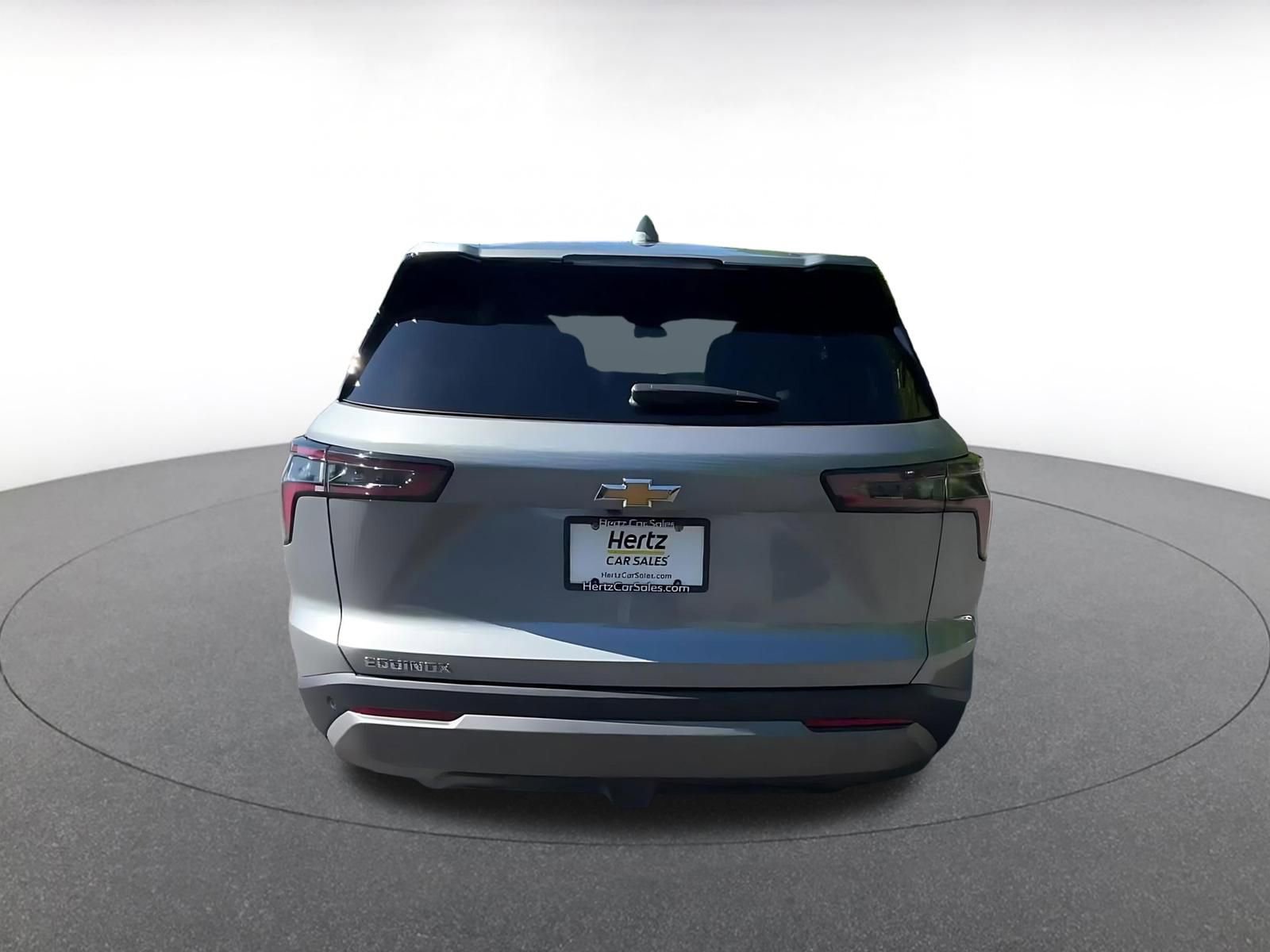Used 2025 Chevrolet Equinox LT FWD image 12