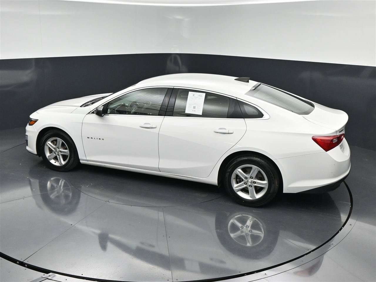 Used 2020 Chevrolet Malibu LS FWD image 26
