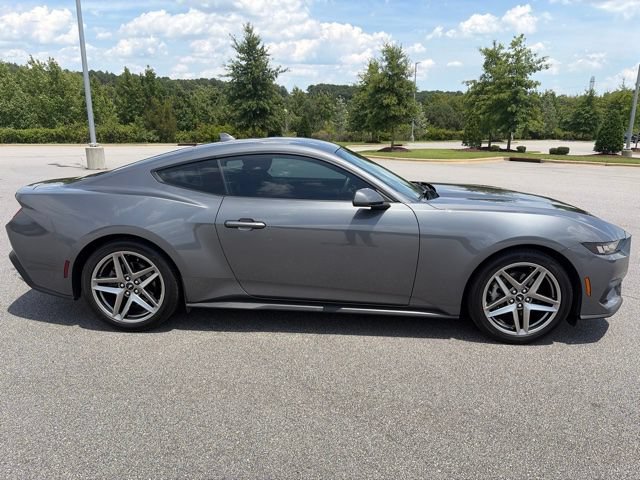 Used 2024 Ford Mustang Coupe RWD image 6