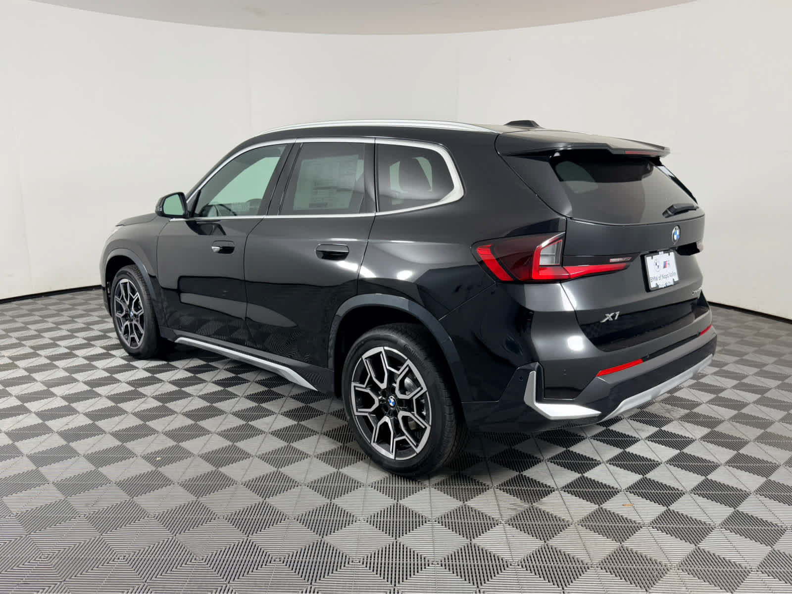 New 2027 BMW X1 xDrive28i AWD/4WD image 5