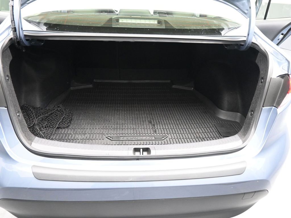 Used 2023 Toyota Corolla LE image 22