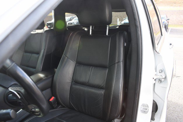 Used 2016 Jeep Grand Cherokee Limited w/ Trailer Tow Group IV image 17