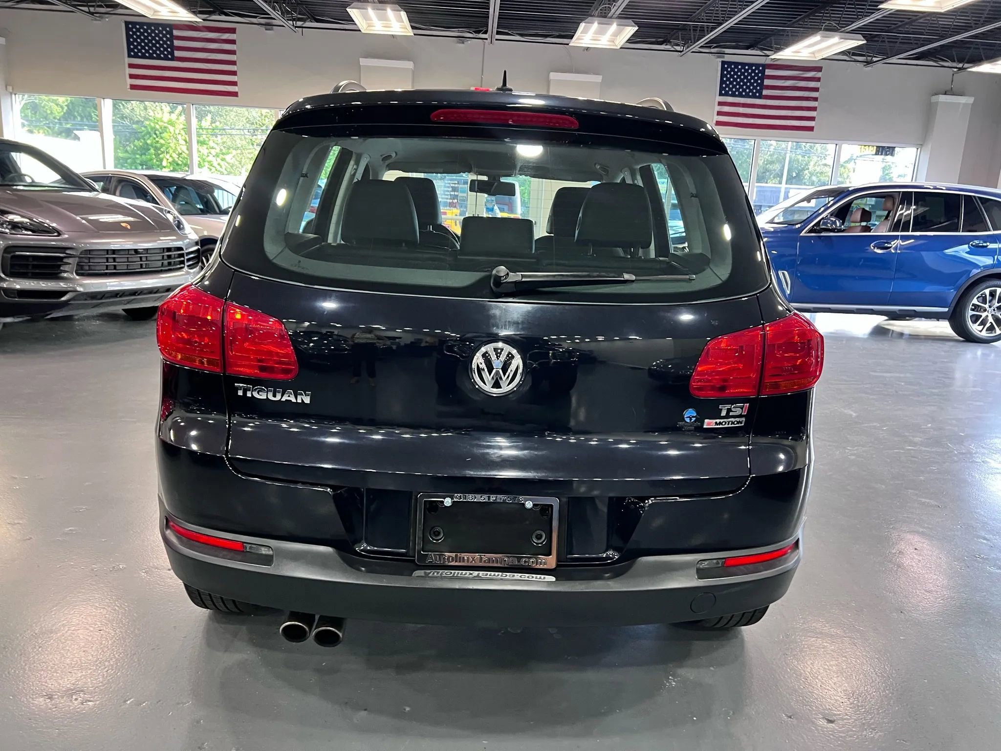 Used 2016 Volkswagen Tiguan S image 6