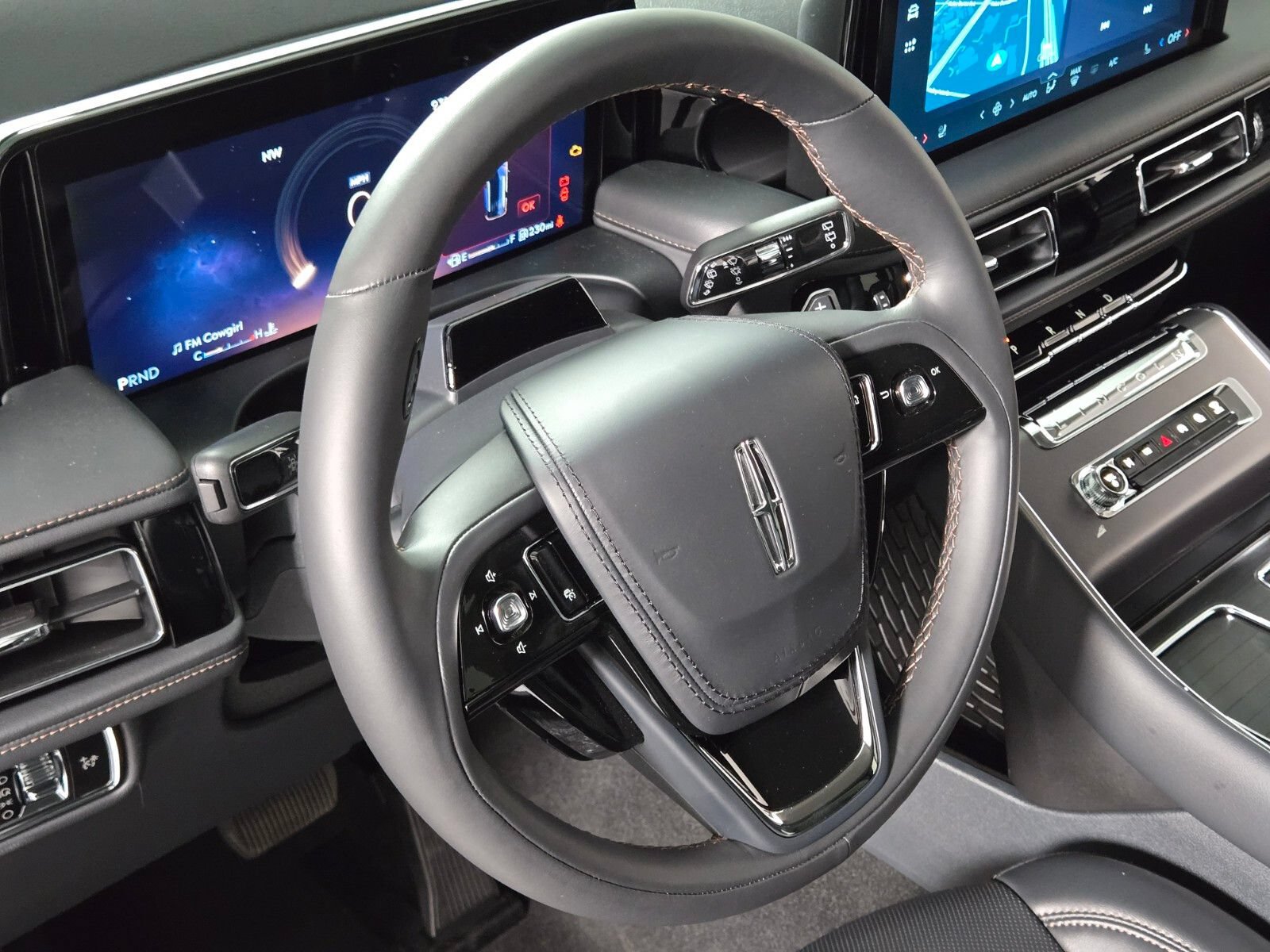 New 2026 Lincoln Aviator AWD image 25