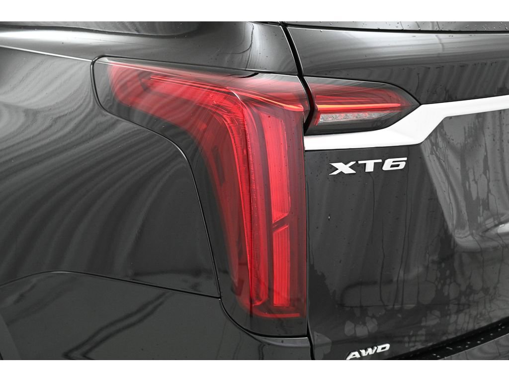 Used 2024 Cadillac XT6 Luxury image 10