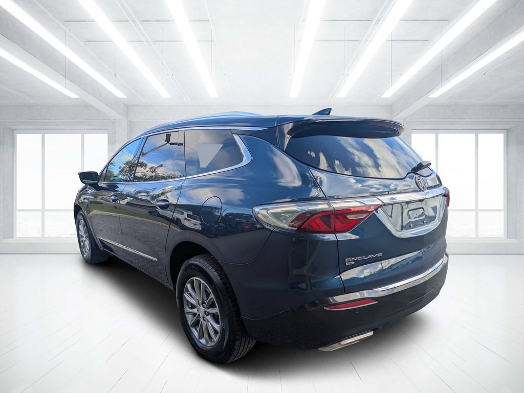 Used 2022 Buick Enclave Essence AWD/4WD image 5
