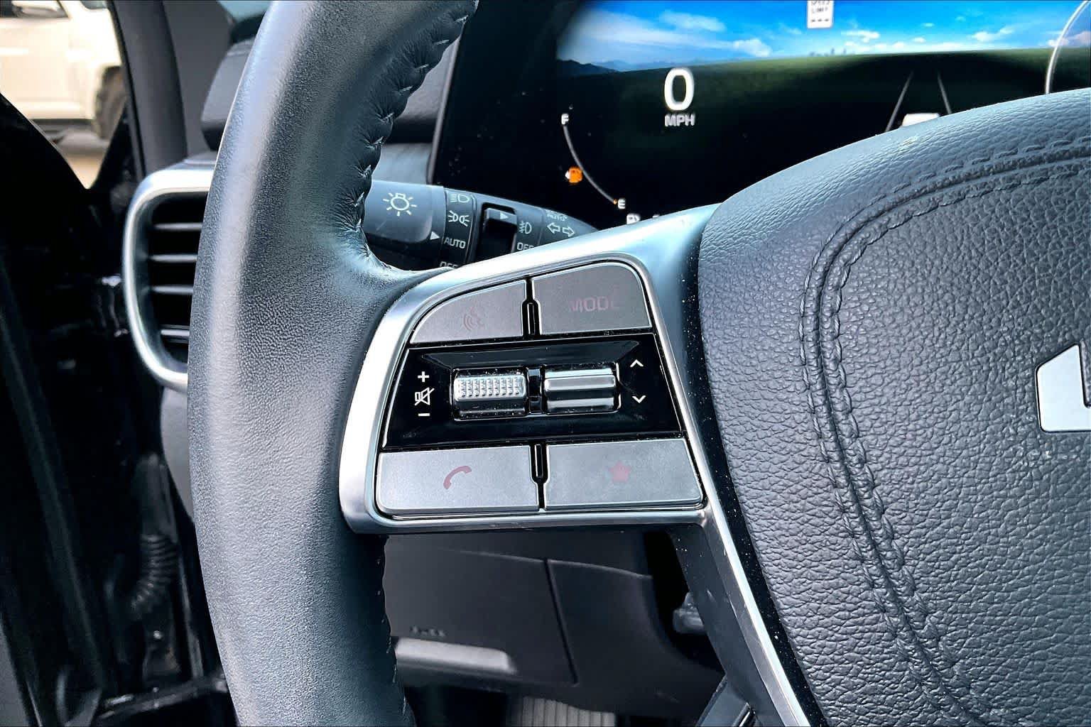 Used 2024 Kia Telluride SX FWD image 23