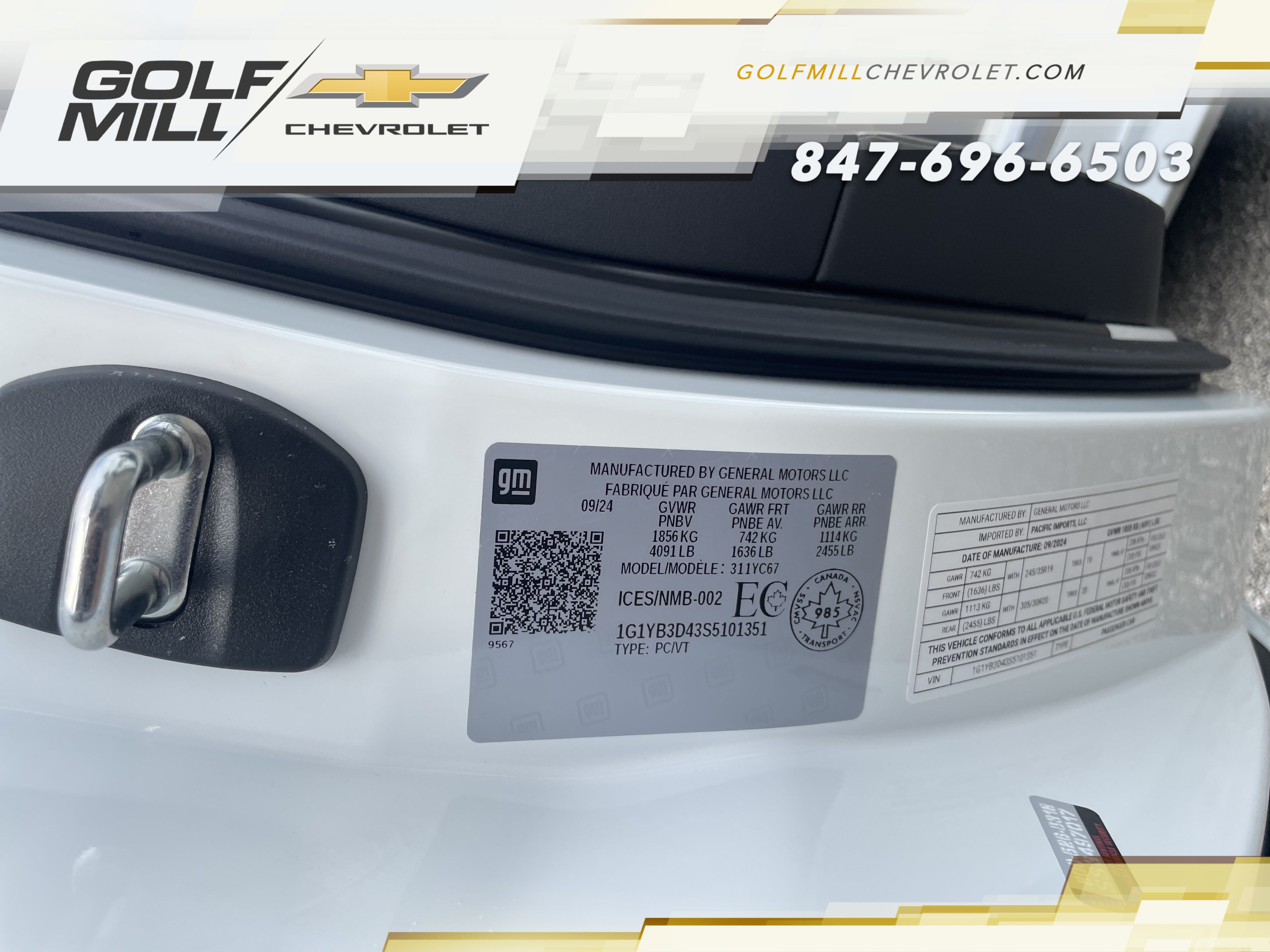 Used 2025 Chevrolet Corvette Stingray Preferred Conv w/ Stealth Interior Trim Package RWD image 18