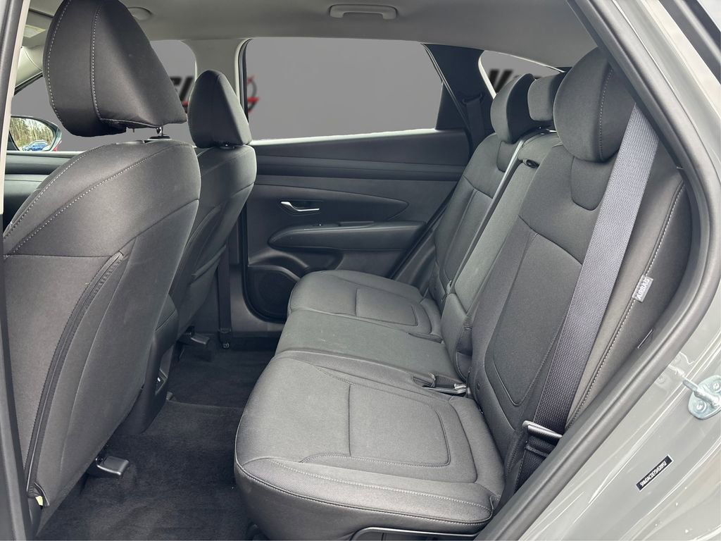 Used 2025 Hyundai Tucson SE AWD/4WD image 10