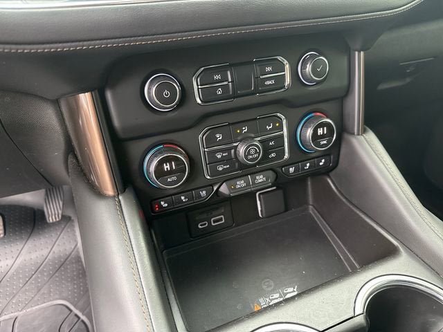 Used 2021 Chevrolet Suburban High Country AWD/4WD image 19