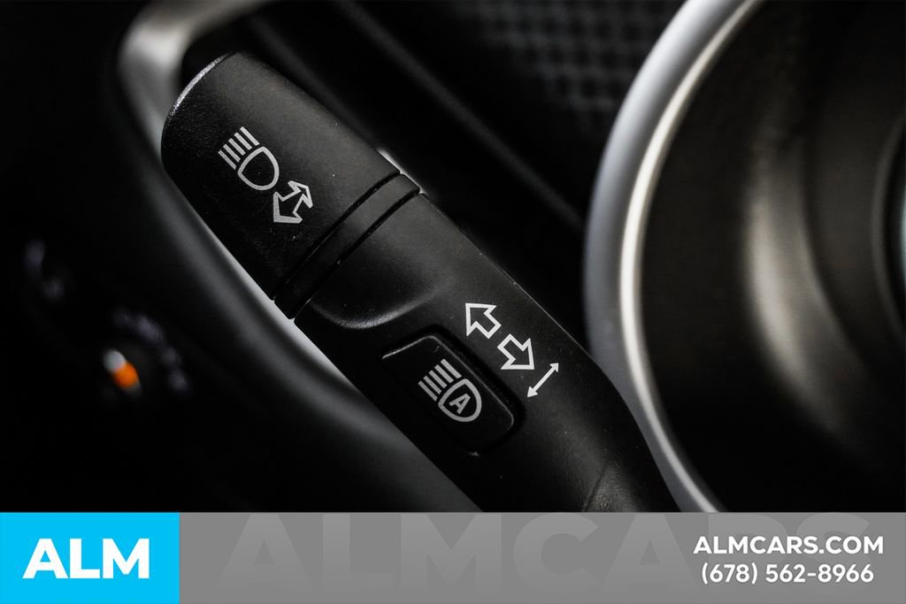 Used 2025 Buick Enclave Preferred image 28