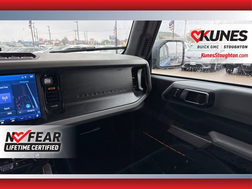 Used 2023 Ford Bronco Badlands image 39