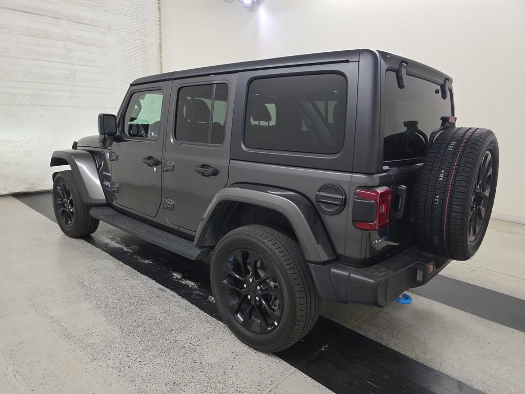 Certified 2022 Jeep Wrangler Unlimited Sahara AWD/4WD image 4