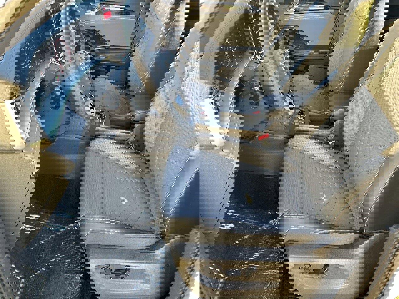 New 2026 Volkswagen Tiguan SE R-Line image 15