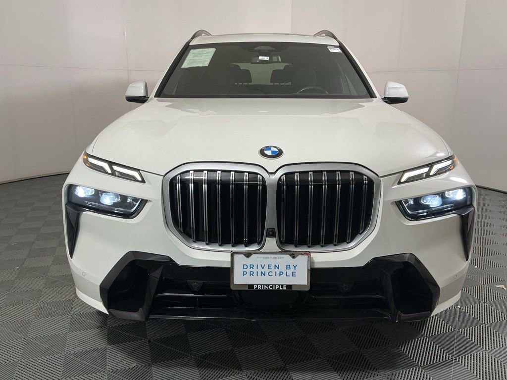 Certified 2023 BMW X7 xDrive40i w/ M Sport Package AWD/4WD image 3