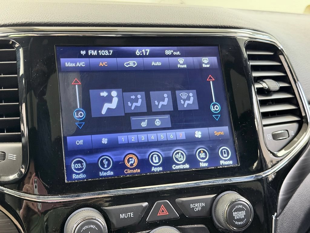Used 2019 Jeep Grand Cherokee Altitude AWD/4WD image 47