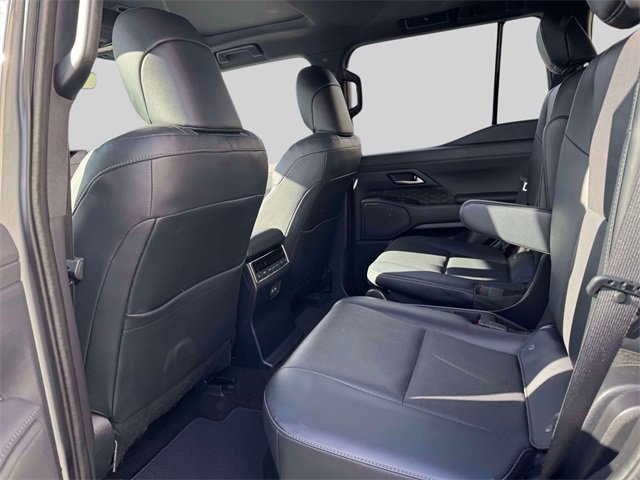 Used 2024 Lexus GX 550 image 12