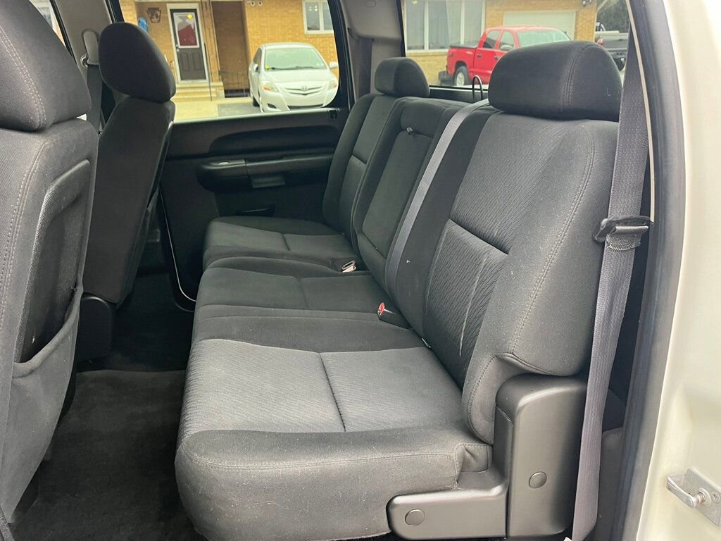 Used 2011 Chevrolet Silverado 1500 LT w/ All-Star Edition image 28