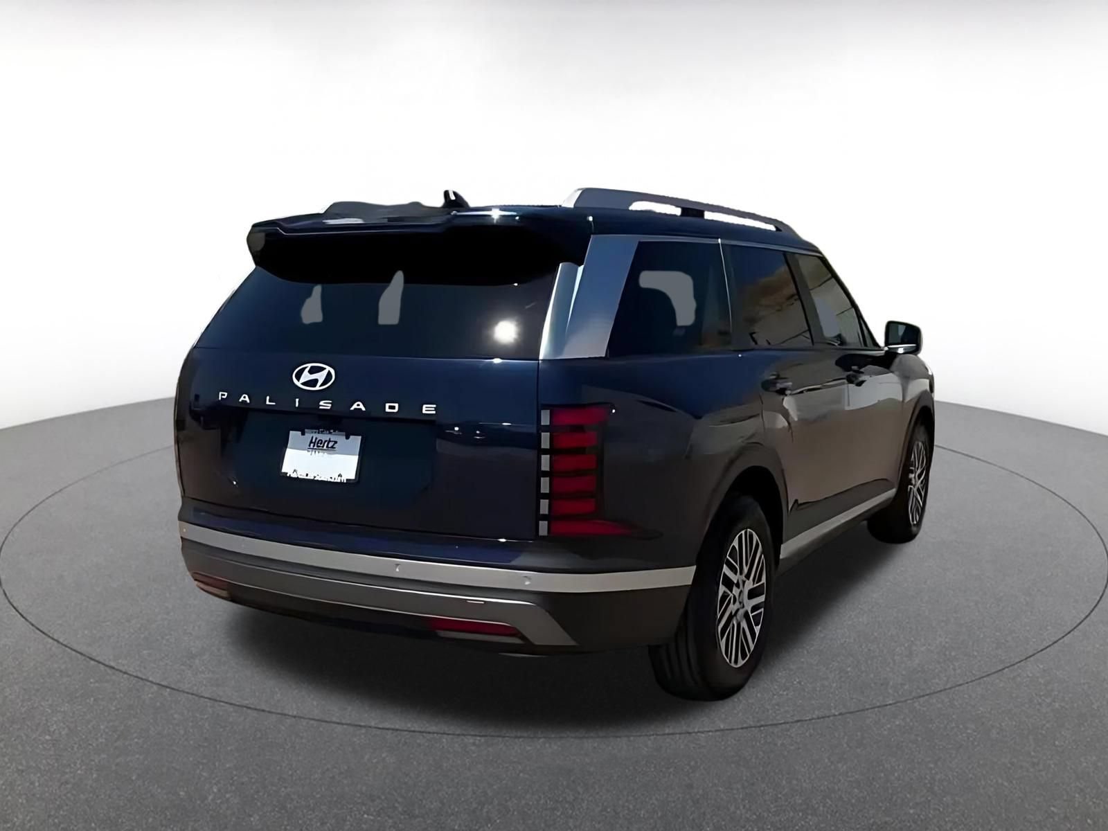 Used 2026 Hyundai Palisade SEL FWD image 12