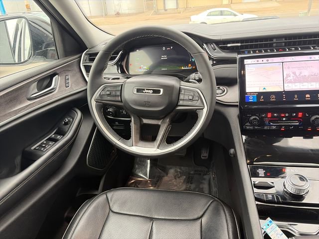 Used 2022 Jeep Grand Cherokee Limited 4xe w/ Luxury Tech Group II AWD/4WD image 30