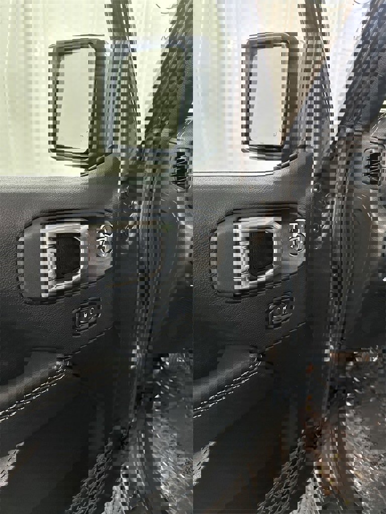 Used 2021 Jeep Wrangler Unlimited Sahara w/ Cold Weather Group image 20