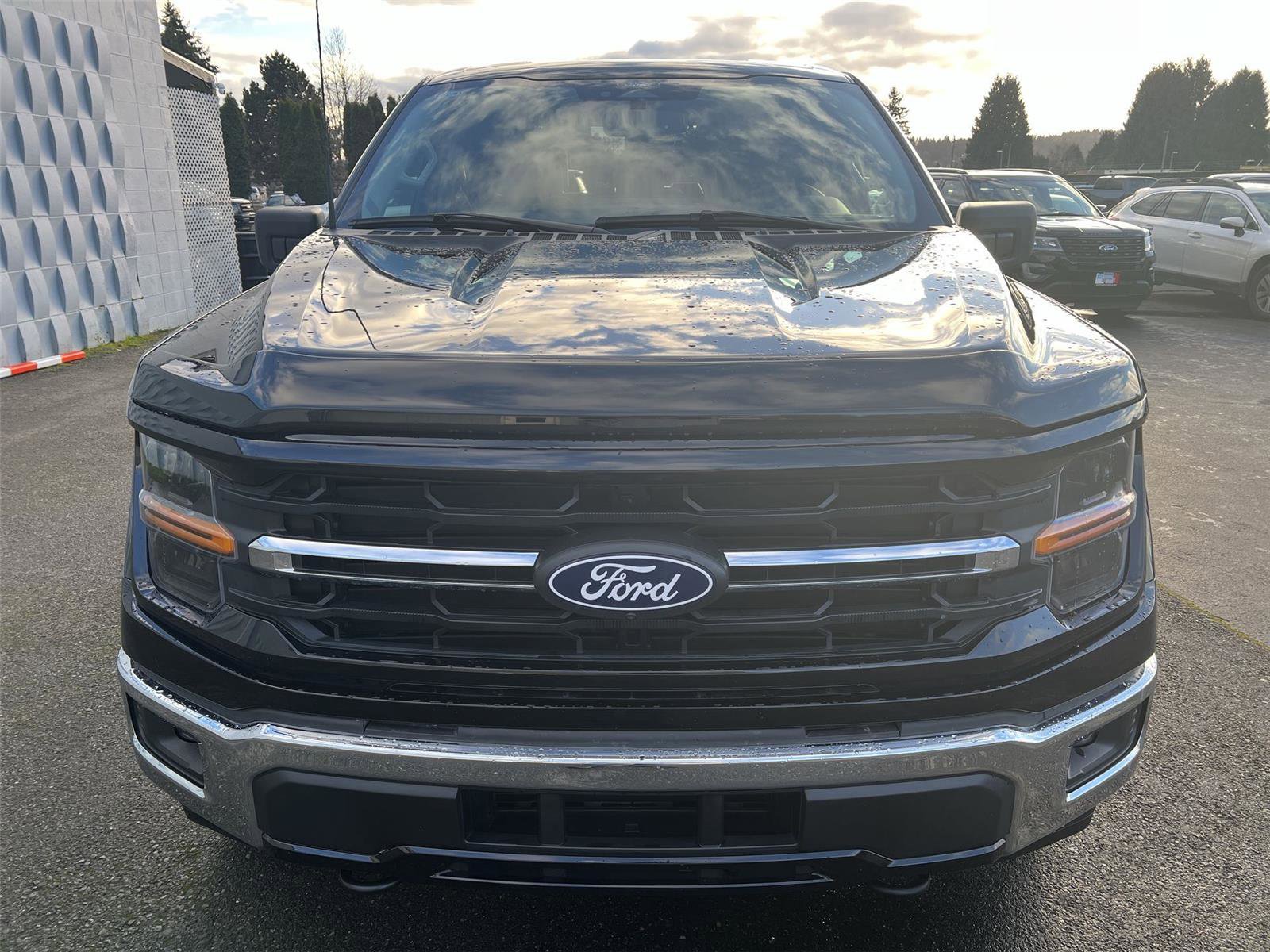 Used 2024 Ford F150 XLT image 3