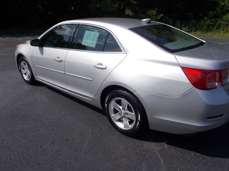 Used 2016 Chevrolet Malibu LS w/ Protection Package FWD image 5
