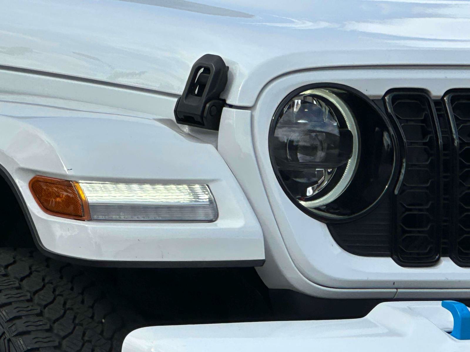 Used 2024 Jeep Wrangler High Altitude AWD/4WD image 8