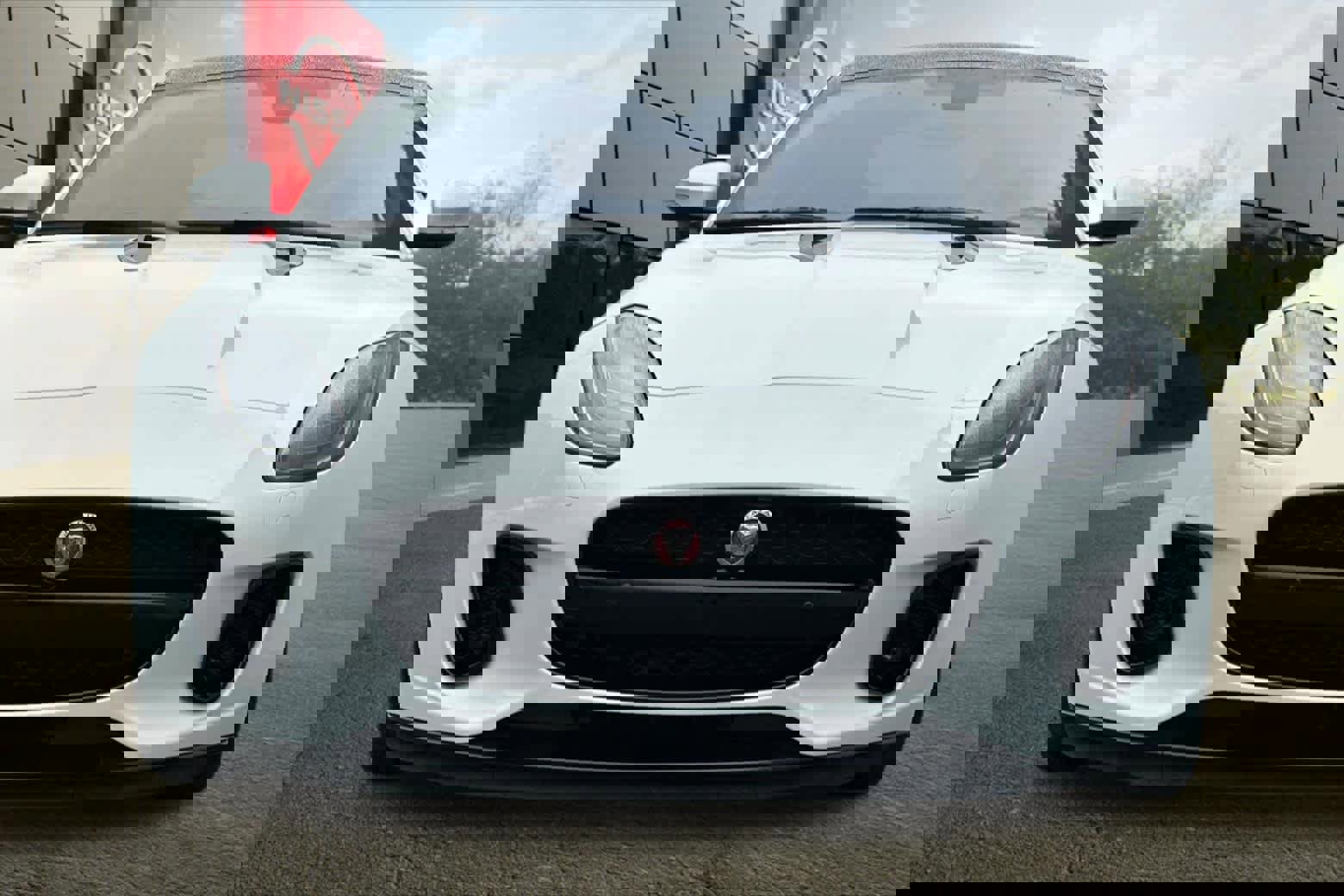 Used 2018 Jaguar F-TYPE R-Dynamic image 10