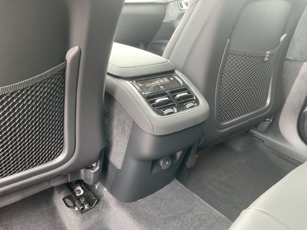 New 2027 Volvo XC90 B6 Ultra AWD/4WD image 20