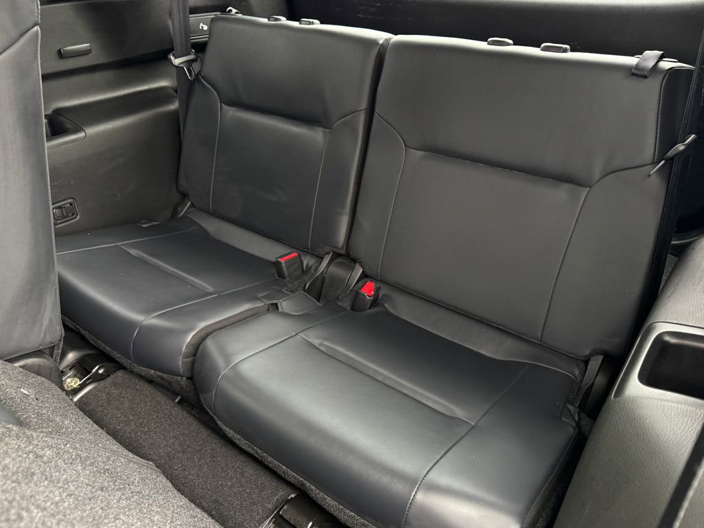 Used 2024 Mitsubishi Outlander SE image 16