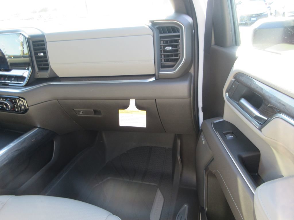 New 2026 Chevrolet Silverado 3500 LTZ w/ LTZ Premium Package image 21