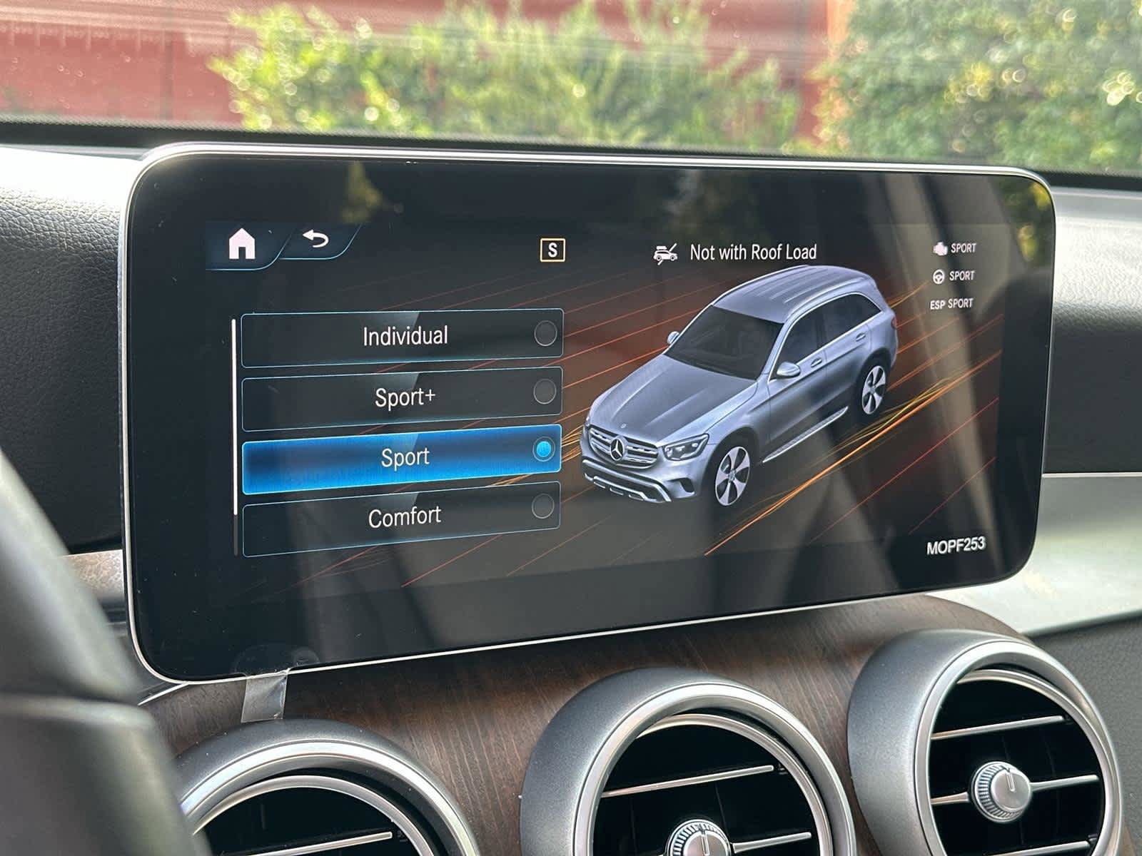 Used 2020 Mercedes-Benz GLC 300 image 40